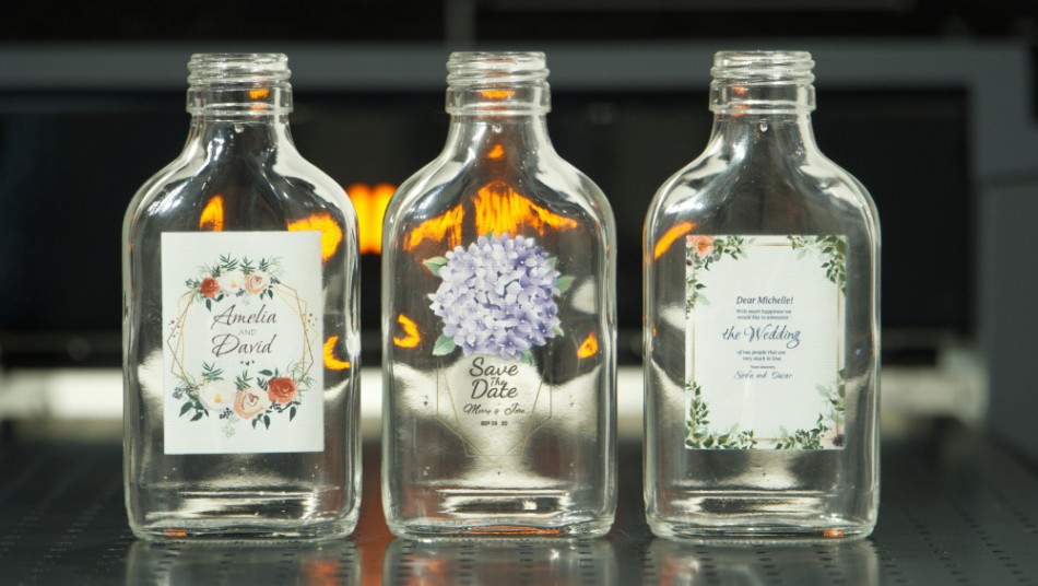 UV printing on glass and glass bottles